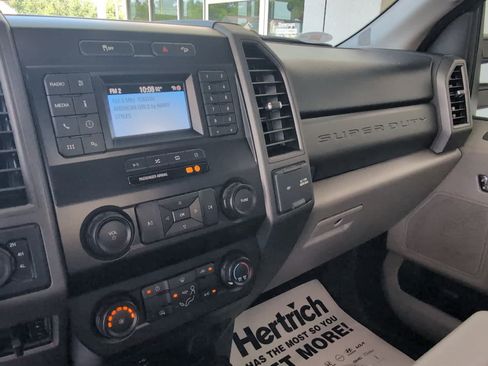 Used 2021 Ford F250 XL w/ Power Equipment Group AWD/4WD image 25