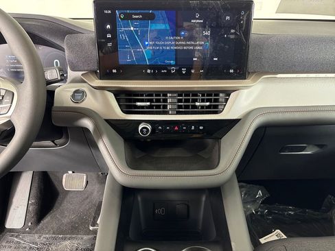 New 2026 Ford Explorer Active RWD image 30