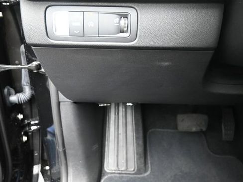 Used 2026 Chevrolet Traverse RS FWD image 16