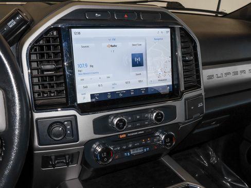 Used 2022 Ford F350 Lariat w/ Lariat Value Package AWD/4WD image 27