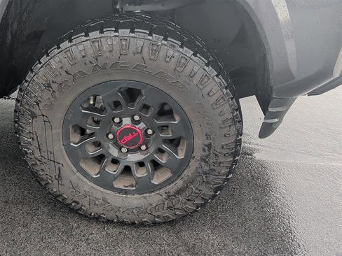 Used 2023 Toyota Tacoma SR5 w/ Technology Package image 13