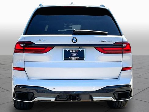 Used 2020 BMW X7 xDrive40i w/ M Sport Package AWD/4WD image 5