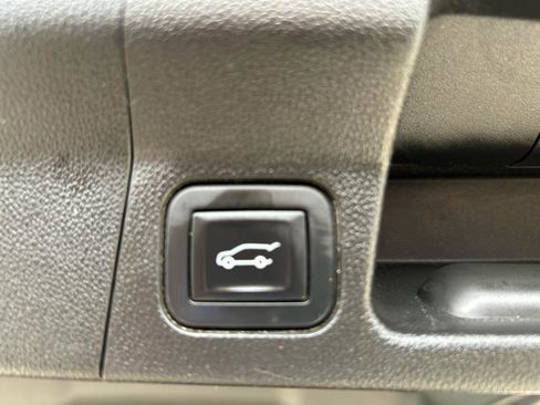 Used 2019 GMC Acadia SLT image 27