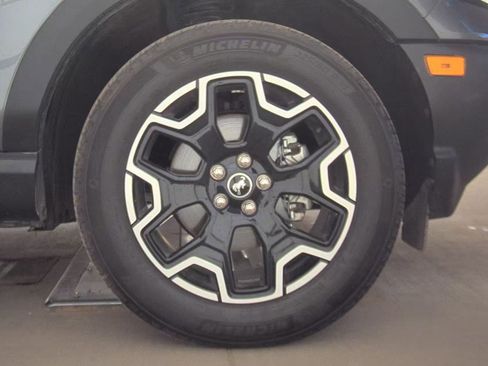 Used 2025 Ford Bronco Sport Outer Banks w/ Outer Banks Tech Package+ AWD/4WD image 10