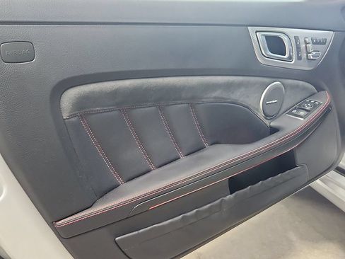Used 2017 Mercedes-Benz SLC 43 AMG image 11