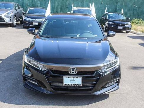Used 2020 Honda Accord Sport image 2