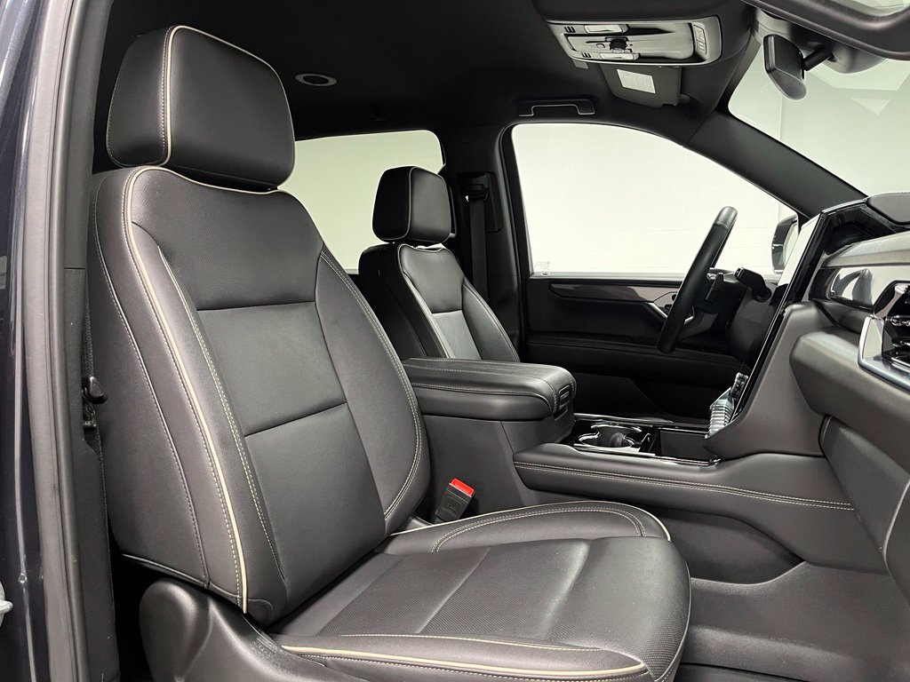 Used 2025 GMC Yukon XL Elevation w/ LPO, Get Active Package AWD/4WD image 57