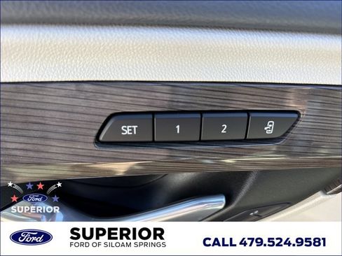 Used 2024 GMC Terrain Denali w/ Denali Premium Package AWD/4WD image 23