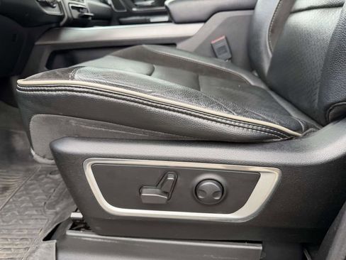 Used 2022 RAM 1500 Laramie image 23