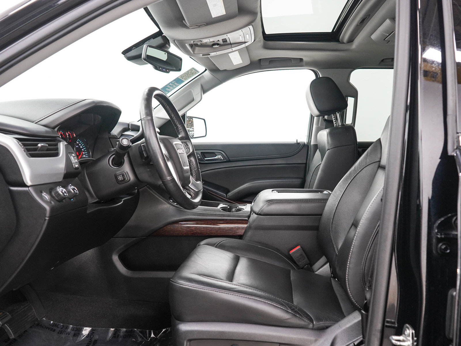 Used 2020 GMC Yukon XL SLT w/ Open Road Package AWD/4WD image 27