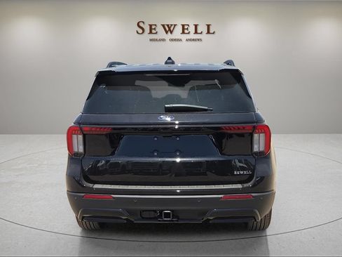 New 2026 Ford Explorer ST-Line RWD image 4