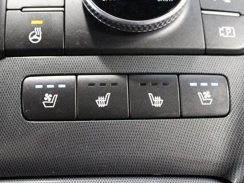 Used 2023 Hyundai Santa Fe Calligraphy image 33