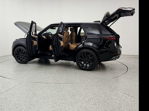 New 2026 Land Rover Range Rover Sport SE AWD/4WD image 12
