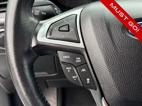 Used 2022 Ford Edge SEL AWD/4WD image 16