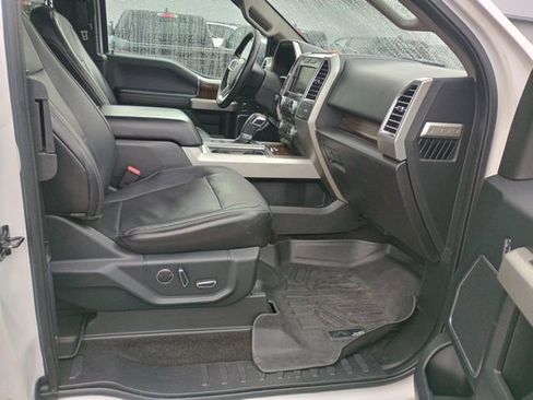 Used 2015 Ford F150 Lariat w/ Equipment Group 502A Luxury image 15