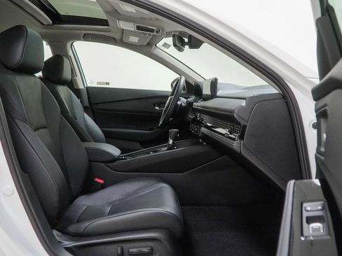 Used 2025 Honda Accord Touring image 37