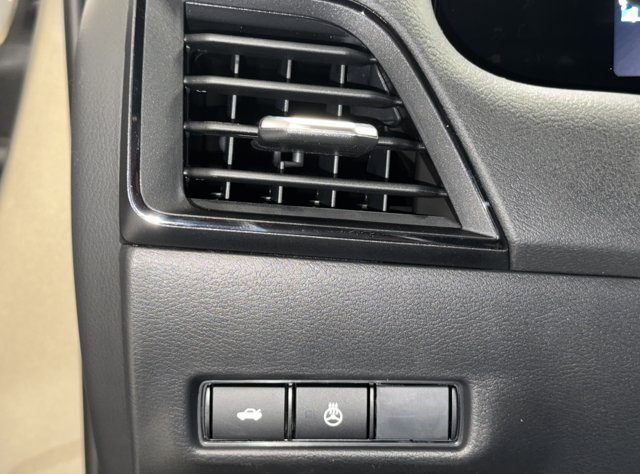 New 2026 Nissan Sentra SV w/ SV Convenience Package FWD image 10