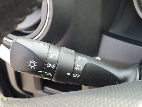 Used 2016 Toyota Tacoma SR5 w/ Towing Package RWD image 9