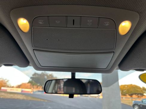 Used 2019 Nissan Sentra SV image 19