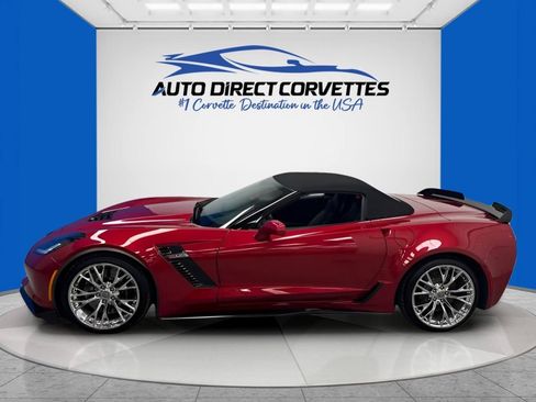 Used 2015 Chevrolet Corvette Z06 w/ 3LZ Preferred Equipment Group RWD image 8