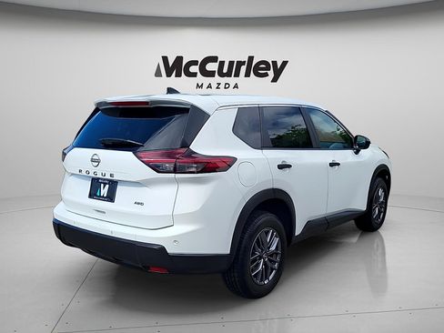 Used 2024 Nissan Rogue S AWD/4WD image 7