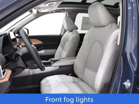 New 2026 Toyota Grand Highlander Limited image 22