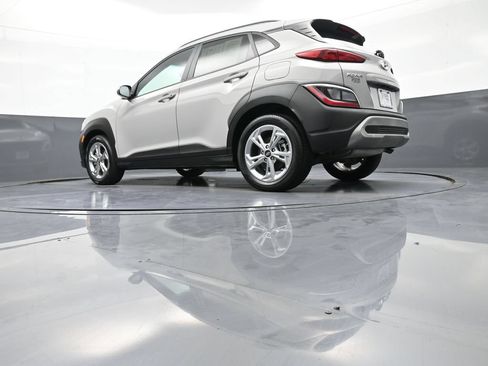Certified 2022 Hyundai Kona SEL w/ Convenience Package AWD/4WD image 33