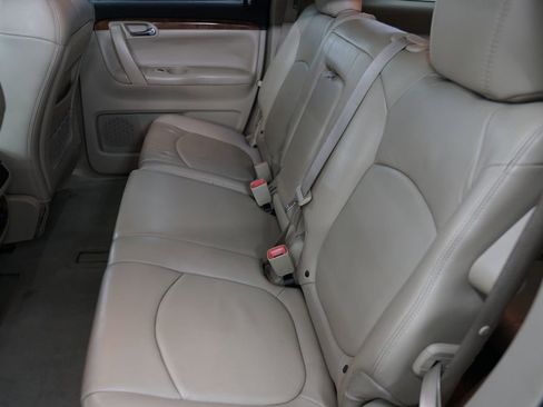 Used 2007 Saturn Outlook XR w/ Premium Trim Pkg FWD image 37
