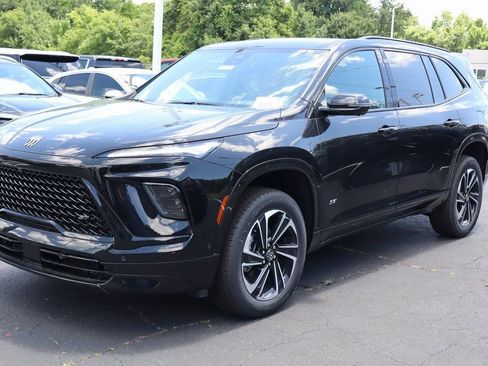 New 2025 Buick Enclave Sport Touring w/ Power Package image 2