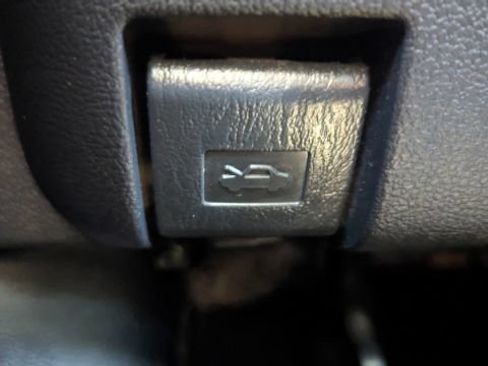 Used 2017 Toyota Prius Two w/ Prius Two Safety Plus Package FWD image 32