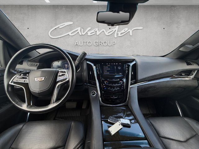 Used 2018 Cadillac Escalade Platinum AWD/4WD image 20
