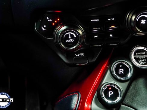 Used 2020 Aston Martin V8 Vantage Coupe image 23