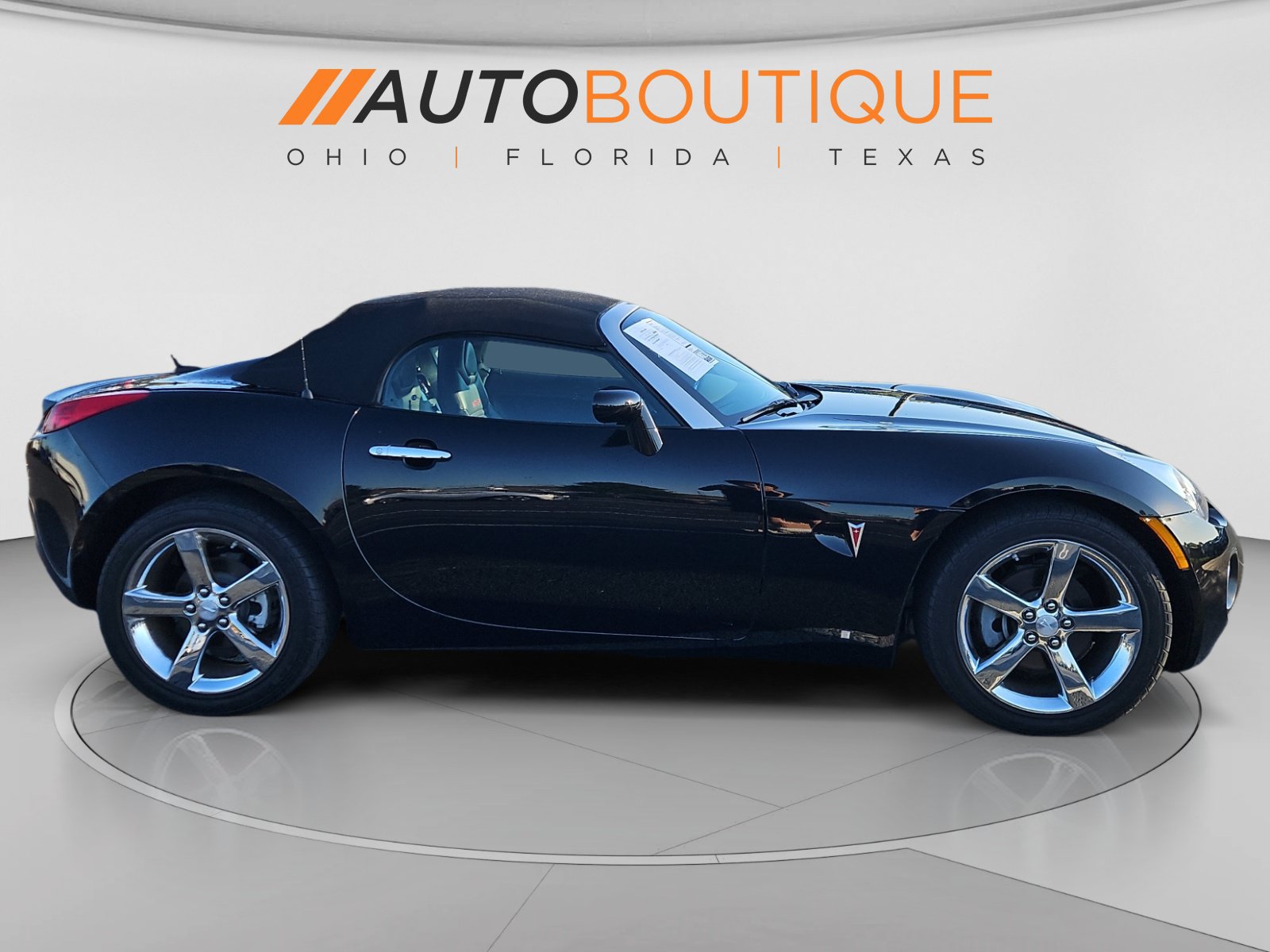 Used 2009 Pontiac Solstice GXP w/ Club Sport Package RWD image 6