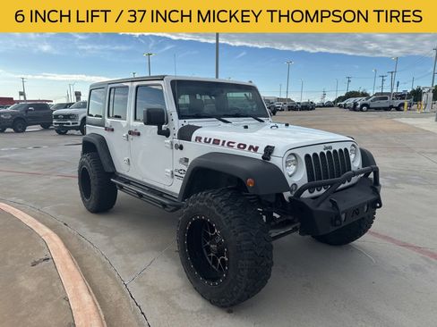 Used 2016 Jeep Wrangler Unlimited Rubicon w/ Connectivity Group AWD/4WD image 3