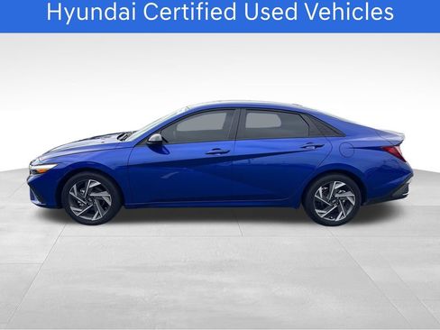 Certified 2025 Hyundai Elantra Sport FWD image 2