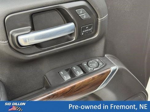 Used 2021 GMC Sierra 1500 SLT w/ SLT Premium Plus Package AWD/4WD image 15