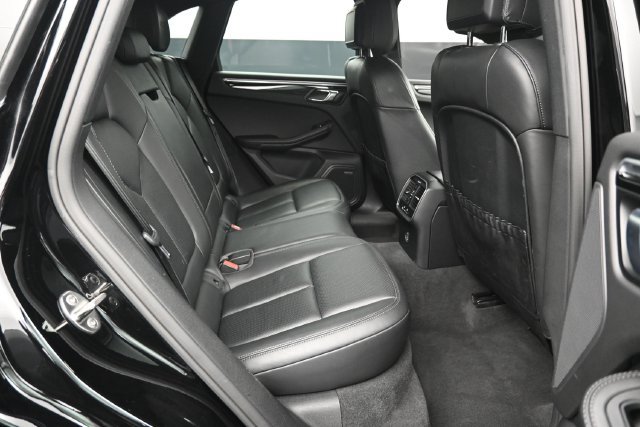 Used 2018 Porsche Macan GTS AWD/4WD image 26