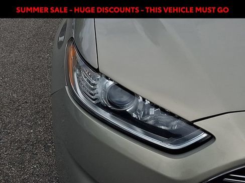 Used 2016 Ford Fusion Titanium FWD image 12