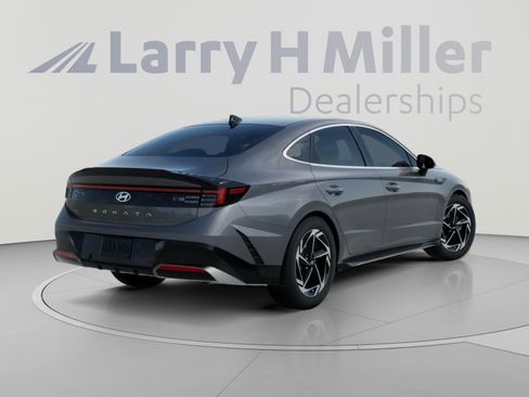 New 2026 Hyundai Sonata SEL FWD image 4