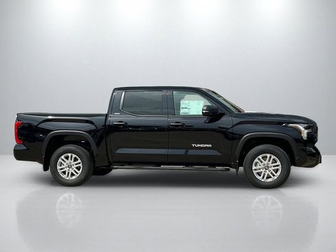 New 2026 Toyota Tundra SR5 AWD/4WD image 4