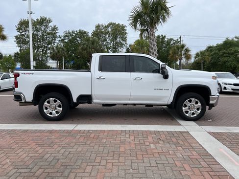 Used 2023 Chevrolet Silverado 2500 LTZ w/ LTZ Convenience Package image 11