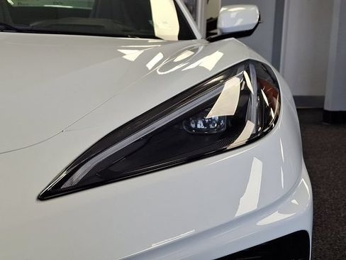 Used 2023 Chevrolet Corvette Stingray Preferred Conv w/ Z51 Performance Package RWD image 12