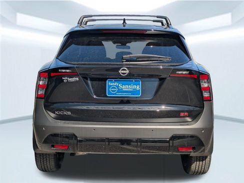 New 2026 Nissan Kicks SR image 5