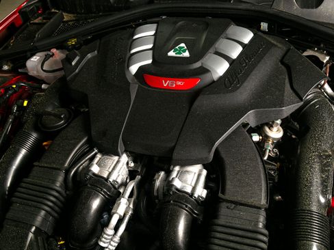 Used 2024 Alfa Romeo Giulia Quadrifoglio image 57