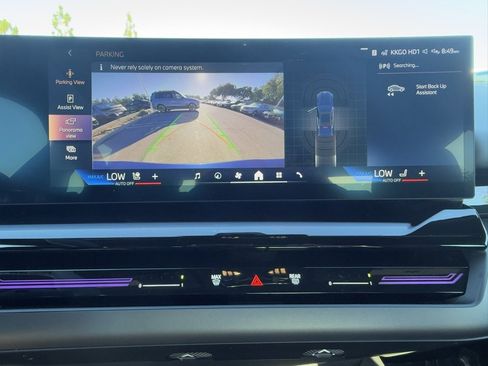 Used 2025 BMW 530i image 28