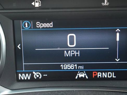Used 2024 Chevrolet Equinox LS w/ LS Convenience Package AWD/4WD image 16