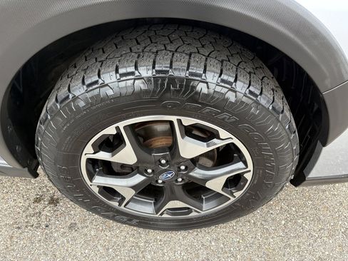 Used 2019 Subaru Crosstrek 2.0i Premium image 11