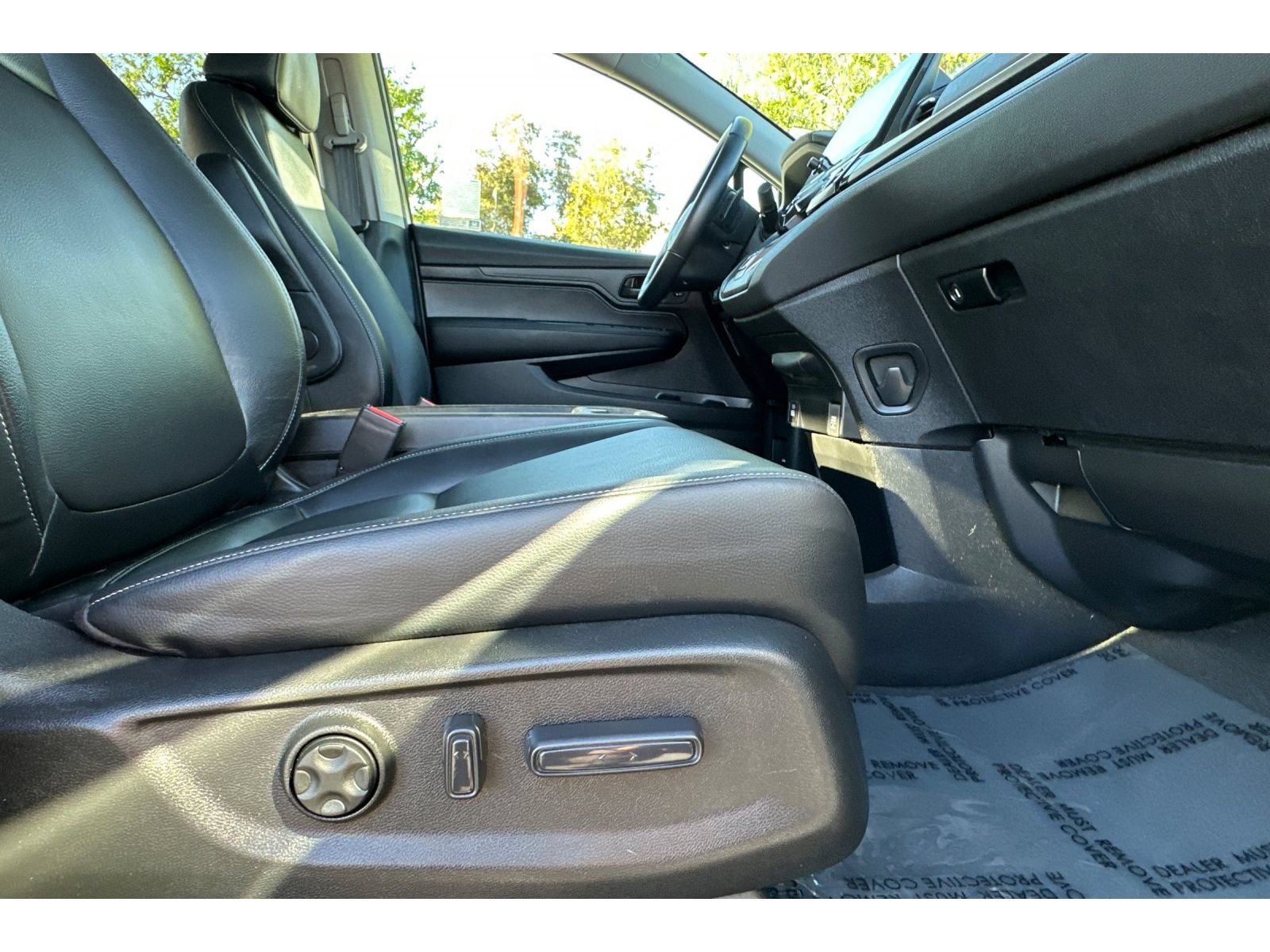 Used 2024 Honda Odyssey Elite image 24