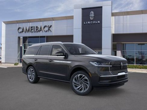 New 2026 Lincoln Navigator Reserve AWD/4WD image 7