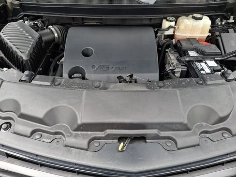Used 2020 Chevrolet Traverse LT FWD image 28